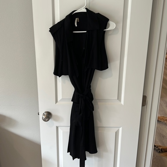 mittoshop Jackets & Blazers - Women’s Mittoshop jacket sleeveless vest size medium